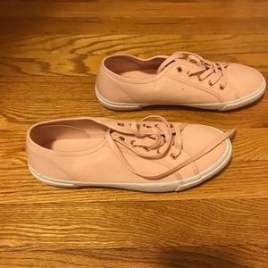 Old navy canvas sneakers